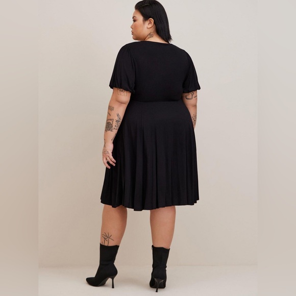 Torrid BLACK Mini Rib Knit Drape Front Skater Dress size 1XL - Picture 2 of 14